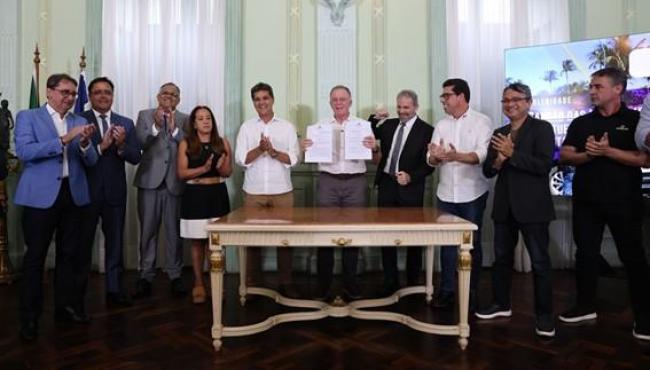 Casagrande sanciona Leis de Carreira e Estatuto da Polícia Científica do Espírito Santo