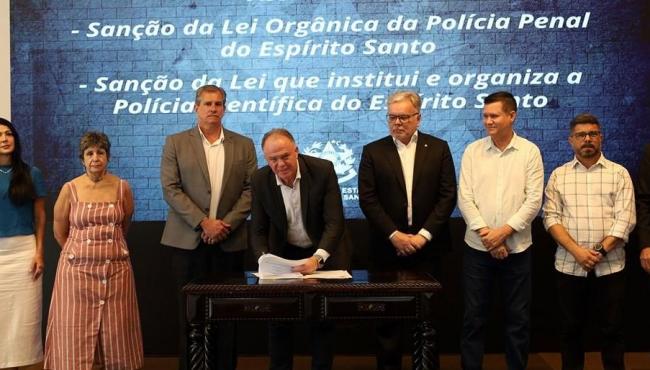 Casagrande sanciona leis que criam a Polícia Científica e a Polícia Penal do Espírito Santo