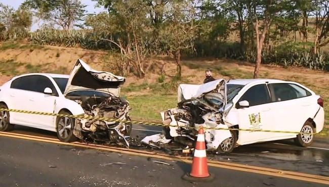 Casal que voltava de consulta médica morre em acidente, em Aracruz, ES