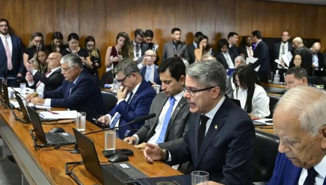 CCJ do Senado rejeita PEC da Blindagem por unanimidade
