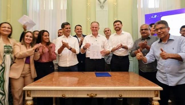 Cesan firma acordo com municípios para continuidade dos serviços de água e esgoto no Espírito Santo