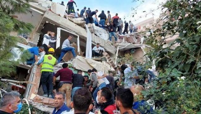 Chega a 14 número de mortos na Turquia e Grécia após terremoto