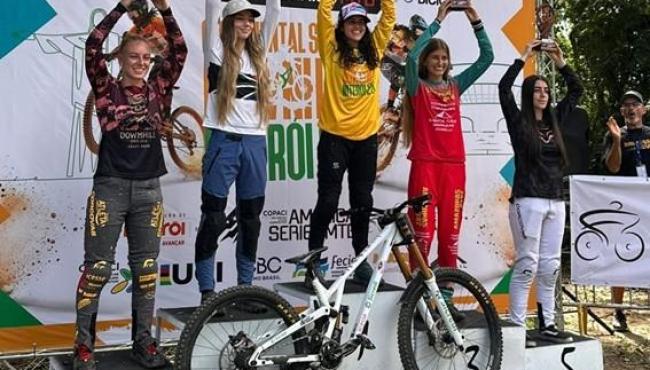 Ciclista do Espírito Santo é campeã do Continental Series Downhill
