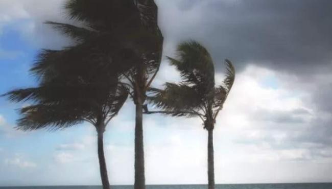 Ciclone extratropical provoca ventania e deixa ES em alerta amarelo