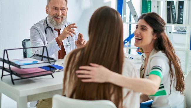 Clínicas e consultórios puxam alta das contratações na área da saúde no Espírito Santo