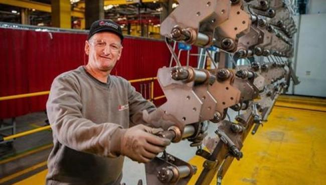 Colaborador com deficiência auditiva reforça valor da inclusão no ambiente industrial