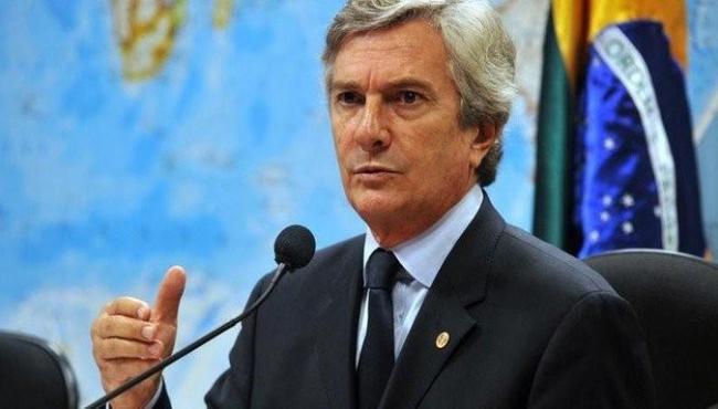 Collor cumpre pena em cobertura de R$ 9 milhões