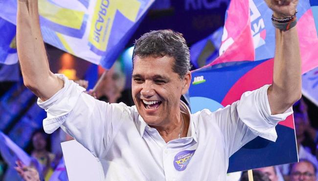 Com 44,2%, Ricardo Ferraço vence terceira pesquisa seguida e aumenta chance de 