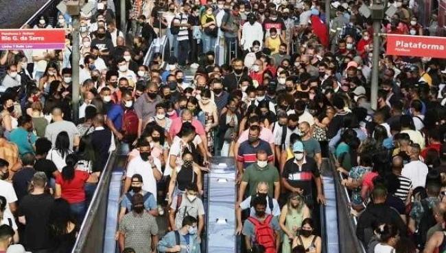 Com 90 mortes por Covid-19 em 24 horas, média móvel no país está em 74