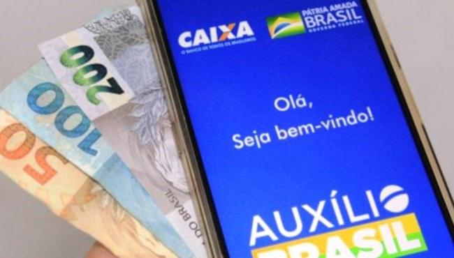 Com a PEC, governo quer usar R$ 51 bi para Auxílio Brasil de R$ 400