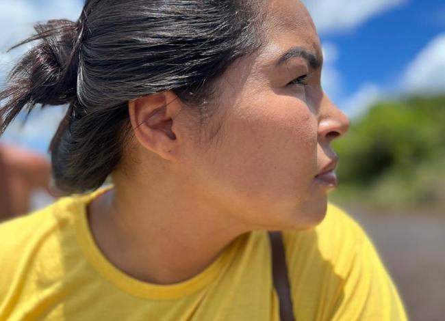 Com apoio da Suzano, agricultora indígena encontra na meliponicultura o caminho para sustentar a família