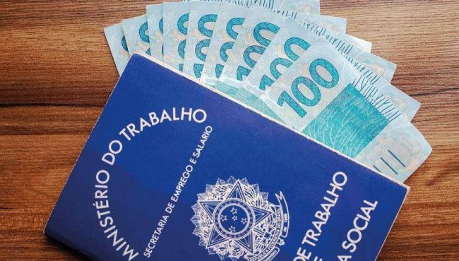 Com aumento real, previsão do salário mínimo atinge R$ 1.418 para 2024