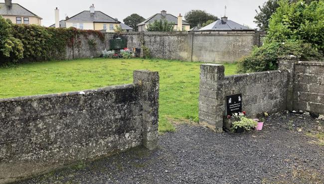 Começam escavações em antigo convento irlandês que abriga restos mortais de 796 crianças