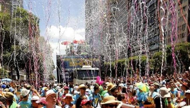 Começou a folia! Quase 50 blocos desfilam na Grande Vitória até março