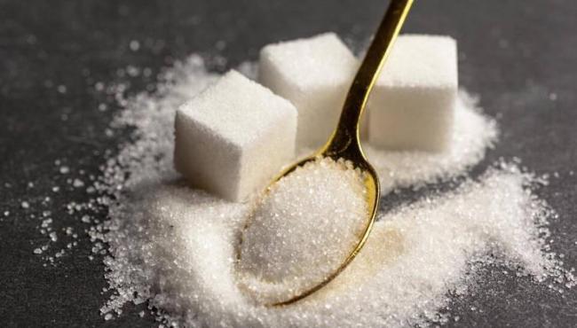 Comer açúcar causa diabetes?