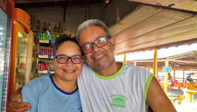 Comerciantes de Guriri, em São Mateus (ES) comemoram sucesso do Carnaval