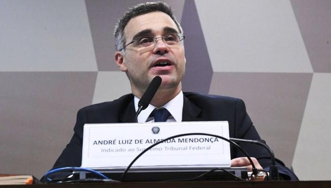 Comissão do Senado aprova André Mendonça para vaga no STF