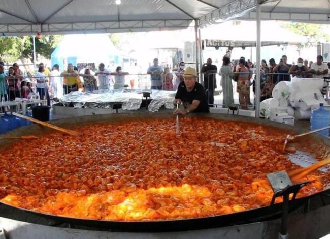 Conceição da Barra, no ES, celebra tradição, gastronomia e cultura na 8ª edição do Festival da Maior Moqueca do Mundo