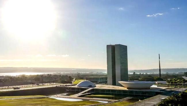 Congresso vota nesta semana fim da escala 6x1 e “taxa das blusinhas”