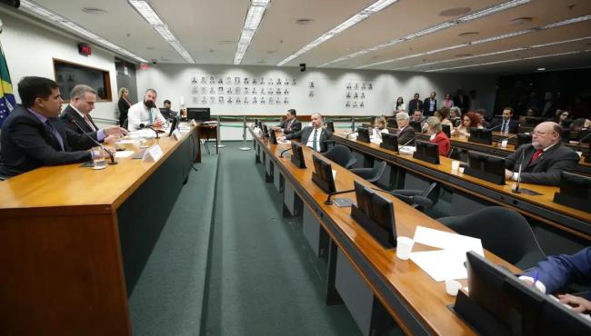 Conselho de Ética da Câmara instaura processo contra Eduardo Bolsonaro