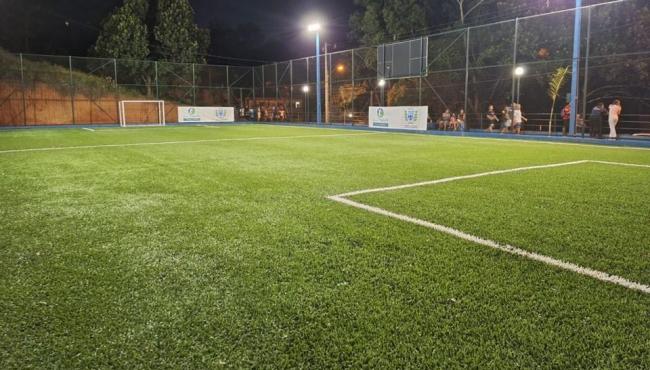 Construção do campo Bom de Bola é inaugurada em Cachoeiro de Itapemirim, no ES