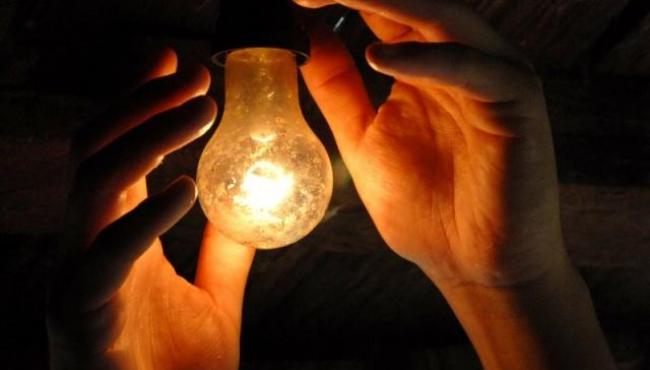 Contas de luz em atraso serão corrigidas pela inflação, decide Aneel