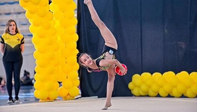 Copa de Ginástica Rítmica reúne talentos capixabas de todas as idades