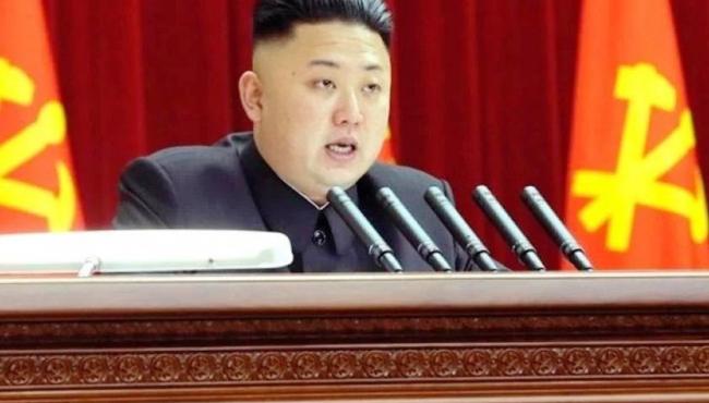 Coreia do Norte proíbe piercings, calças skinny e corte mullet: "Cultura capitalista"
