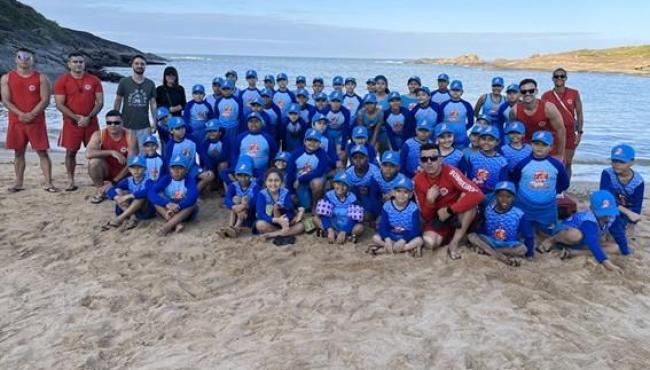 Corpo de Bombeiros oferece colônia de férias educativa a crianças em situação de vulnerabilidade em Vila Velha, ES