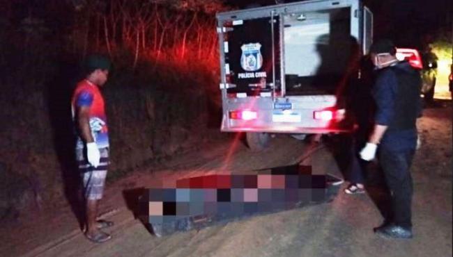 Corpo de homem é encontrado fuzilado com mais de 40 tiros