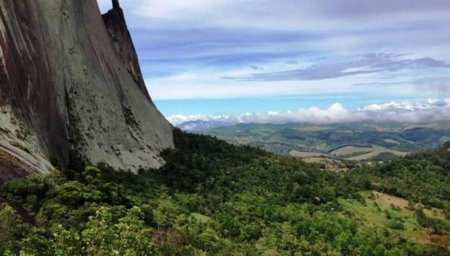 Corredor Ecológico que liga Parque da Pedra Azul ao Parque do Forno Grande será retratado em livro