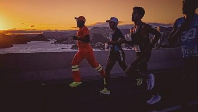 Corrida NOTAER tem largada inédita na antiga Praça do Pedágio da Terceira Ponte, em Vitória, no ES