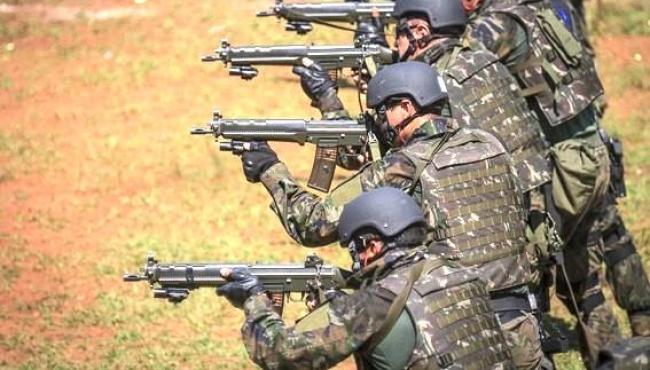 Corte recebe denúncia contra dez acusados de homofobia contra militar da Aeronáutica