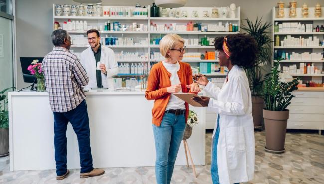 Crescimento de 32,3% nas vendas de artigos farmacêuticos e médicos impulsiona o comércio no Espírito Santo