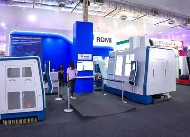De robôs autônomos a softwares inteligentes: estandes da Mec Show investem em experiências para atrair visitantes