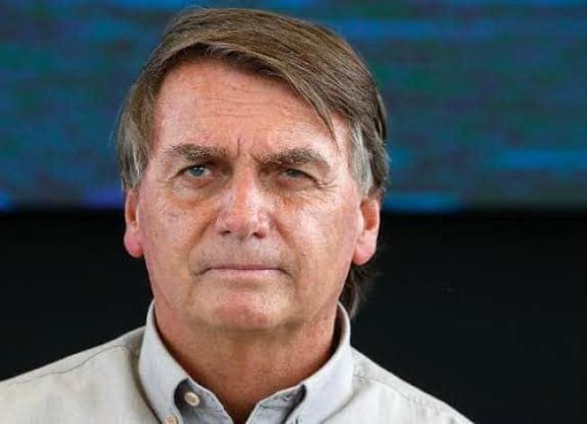 Defesa cita novos fatos e pede revisão da condenação de Bolsonaro