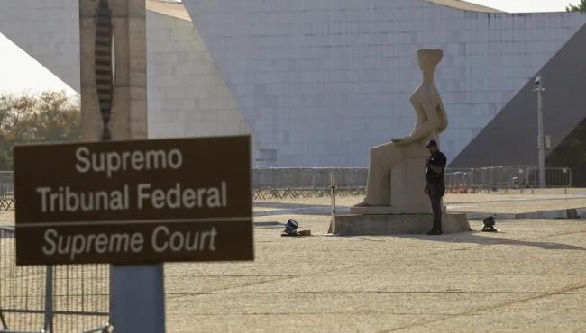 Defesa de Bolsonaro entra com novo recurso no STF contra condenação