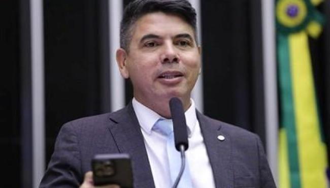 Deputado Messias Donato propõe endurecimento penal contra assassinos de policiais
