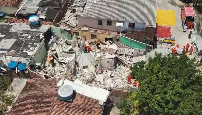 Desabamento em Olinda deixa dois mortos e feridos