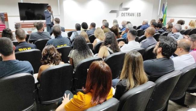 Detran/ES dá início à programação do Maio Amarelo no Espírito Santo