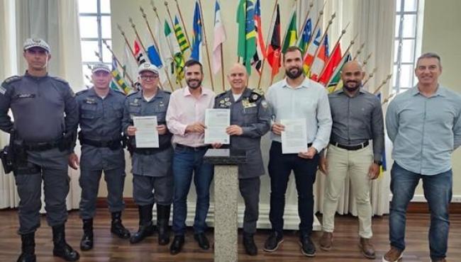 Detran/ES e Polícia Militar formalizam parceria de quase R$ 40 milhões para fortalecer a segurança viária no Espírito Santo