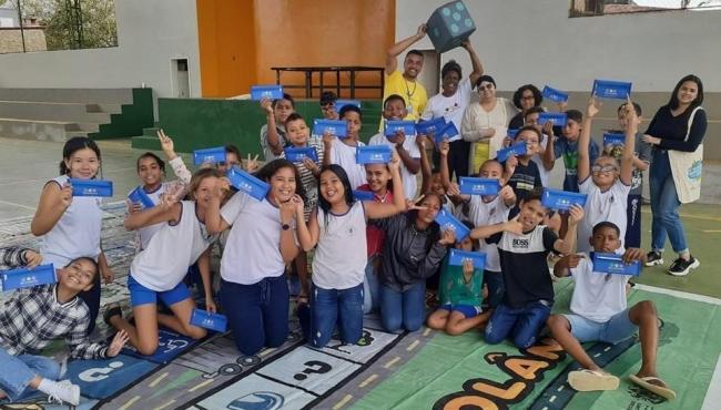 Detranzinho segue na estrada com ações educativas nas ruas e escolas de Pinheiros, no ES