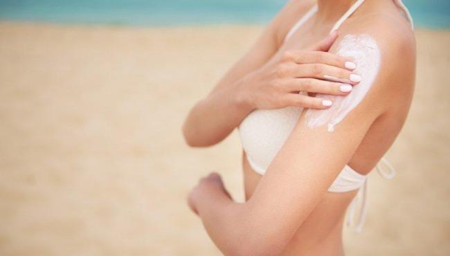 Dezembro Laranja: população 'subestima' câncer de pele, diz dermatologista