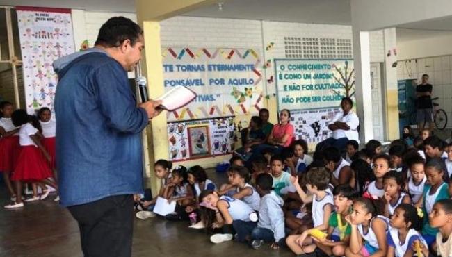 ‘Dia de Ação de Graças’ foi marcado por palestras ministradas pelo pastor Giano Marcus, em escolas de Conceição da Barra, ES