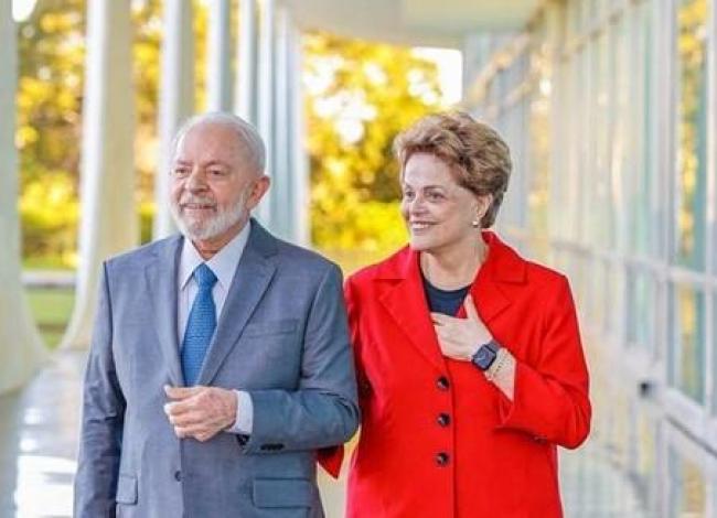 Dilma volta ao Alvorada 8 anos após impeachment: “Sempre bem-vinda”