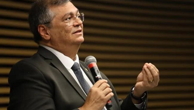 Dino envia à PF explicações de partidos sobre gestão de emendas