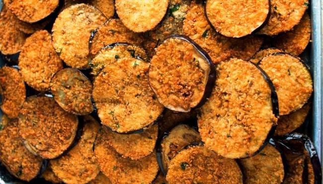 Domingo sem carne: Saiba como fazer berinjela à milanesa