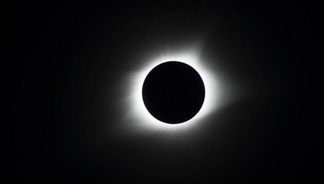 Eclipse solar: Onde e quando será visto fenômeno neste sábado (4)