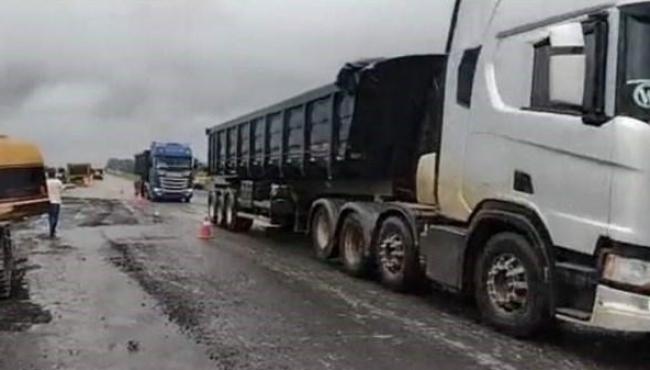 Eco101 libera o tráfego no km 170 da BR-101, em Linhares, ES