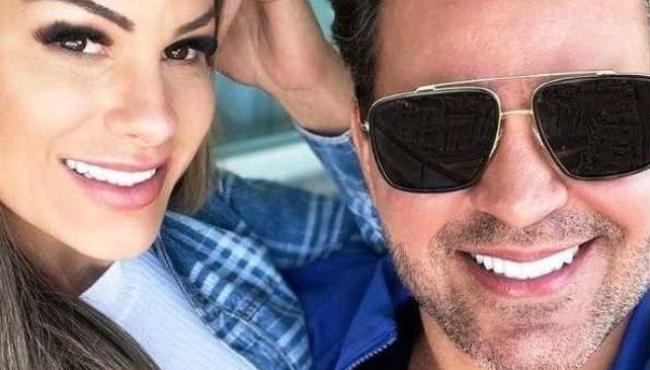 Eduardo Costa pede Mariana Polastreli em casamento em ano de namoro